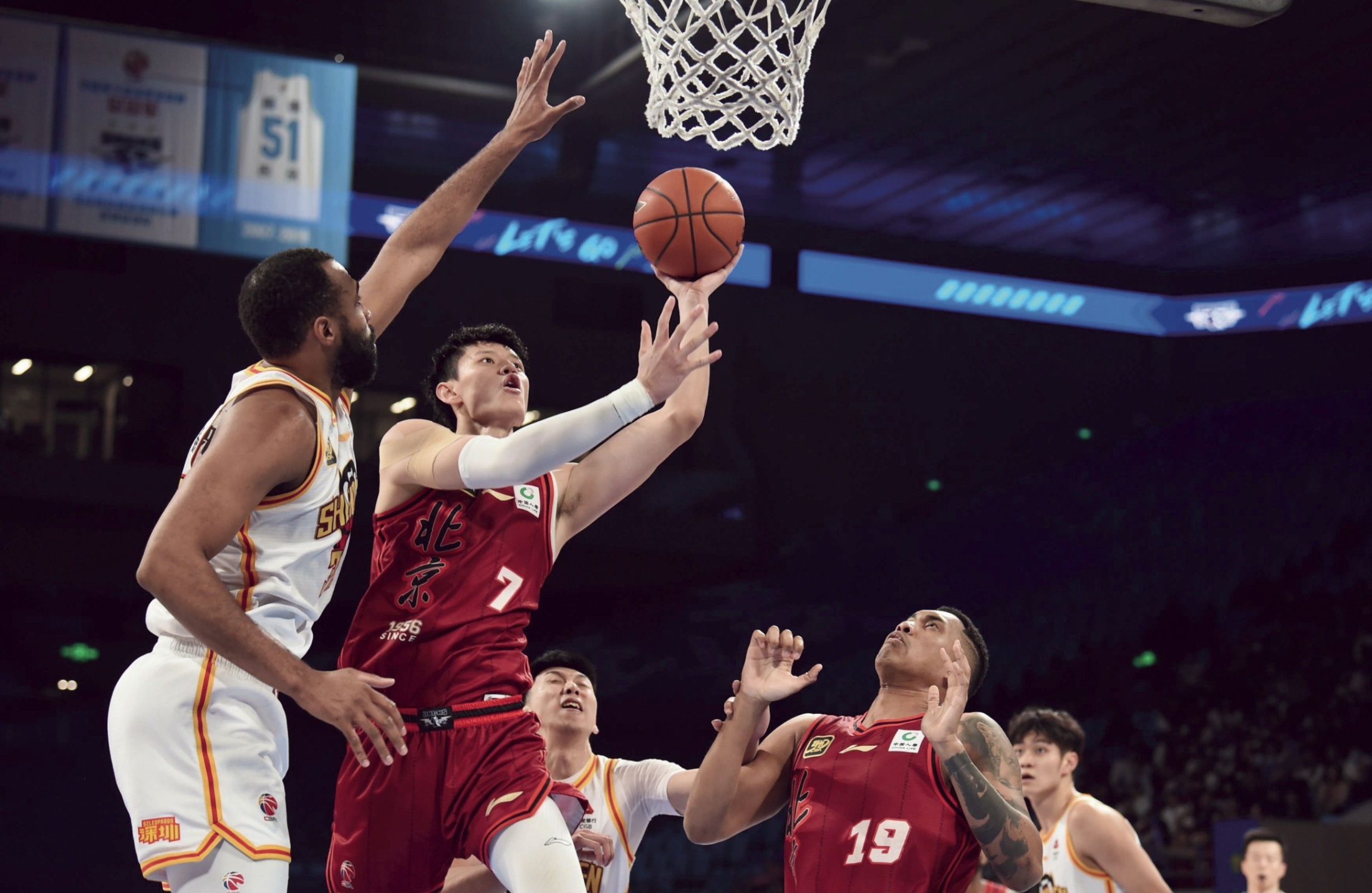 里约杯篮球赛争夺激烈,胜负难分的简单介绍 里约杯篮球赛争夺激烈,胜负难分的简单介绍